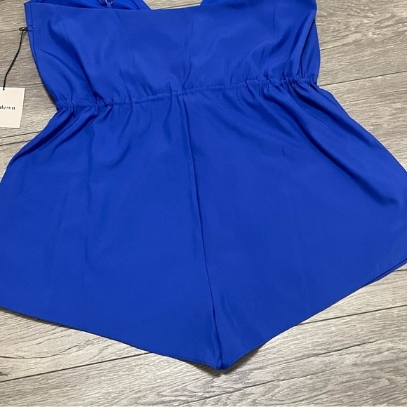 Superdown Austin Deep V Cobalt Blue Romper Sz Medium NWT - Picture 10 of 10